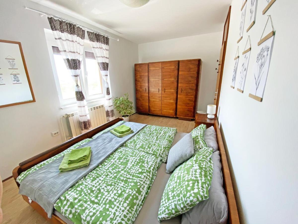 Apartma Jancic Apartment Dobrovo Luaran gambar